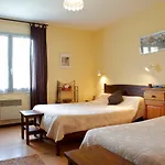 Logis L'auberge De L'etable מלון