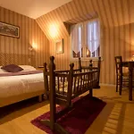 מלון Logis L'auberge De L'etable