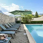 Logis L'auberge De L'etable מלון 2*
