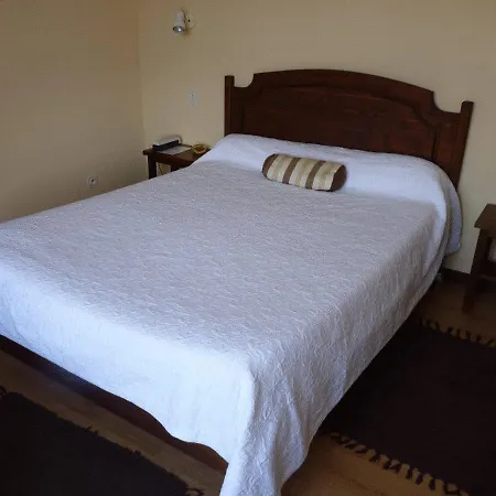 Hotel Logis L'auberge De L'étable 2*