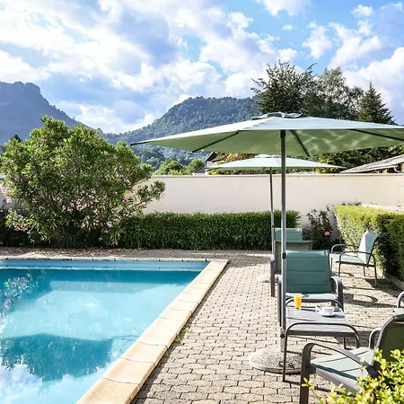 מלון Logis L'auberge De L'etable