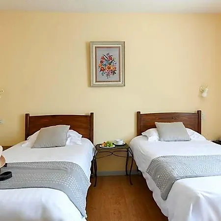 Logis L'auberge De L'etable מלון 2*