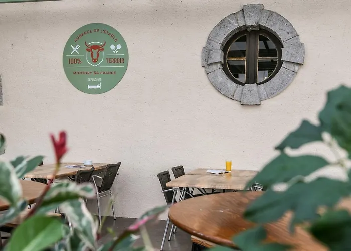 Logis L'auberge De L'etable 2* Montory